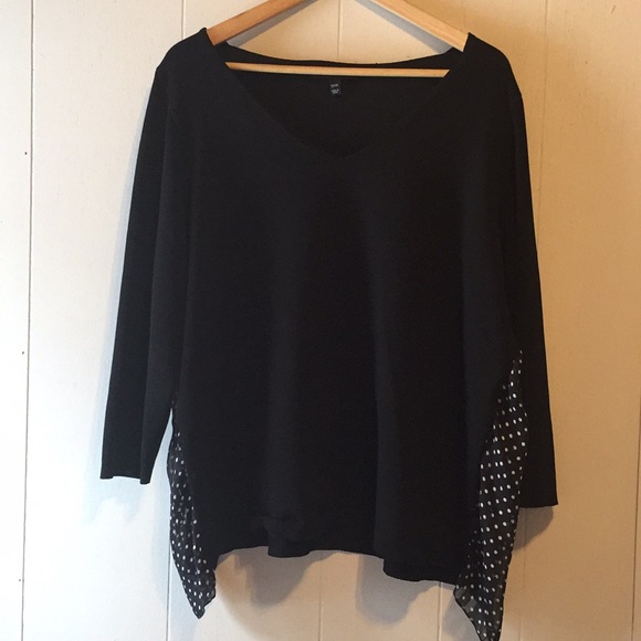 Lane Bryant Tops - Lane Bryant Career Blouse w Polkadot sides 22/24